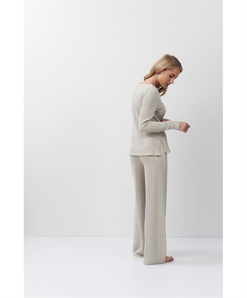 Aruelle Lounge Set Estelle