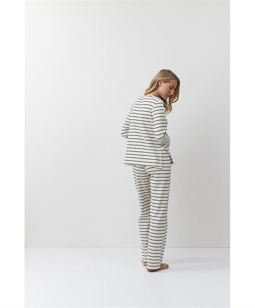 Aruelle Lounge Set Justine