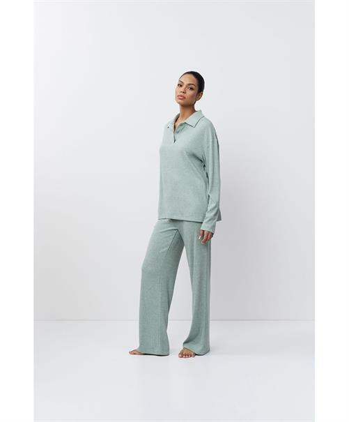 Aruelle Lounge Set Saige