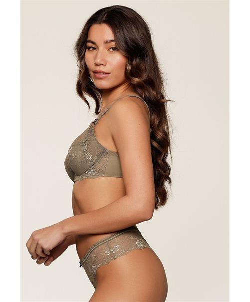 LingaDore String Daily