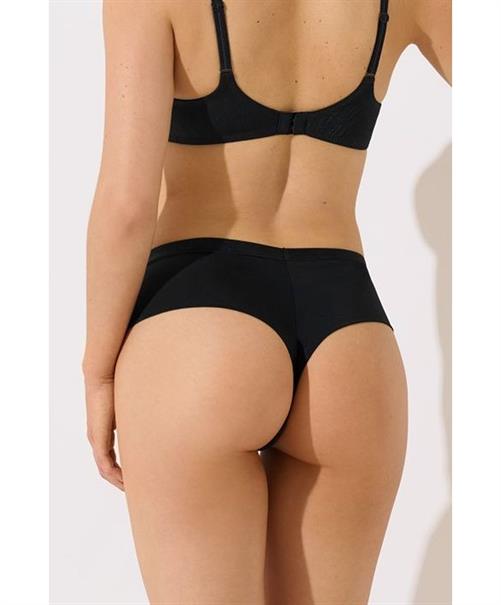 Lisca Brazilian Slip Gracia