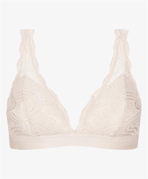 Mey Triangel BH Poetry Fame