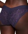 Triumph Tai Slip Body Make-Up Illusion Lace