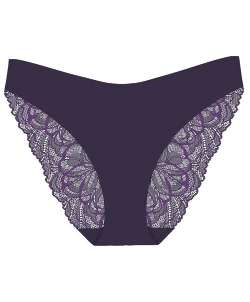 Triumph Tai Slip Body Make-Up Illusion Lace